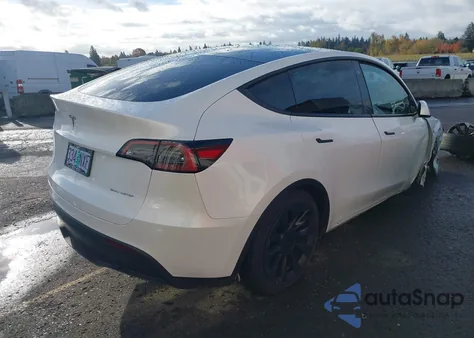 2022 Tesla Model Y Long Range Dual Motor All-Wheel Drive from USA, damaged, VIN 7SAYGDEE4NF571738